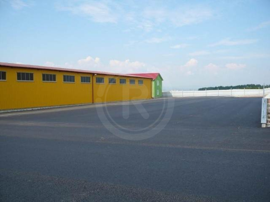 hůry spodní hala 018.jpg