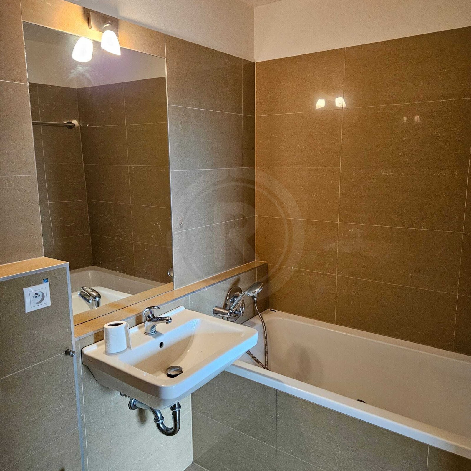 WhatsApp Image 2025-08-21 at 08.51.48 (1).jpeg