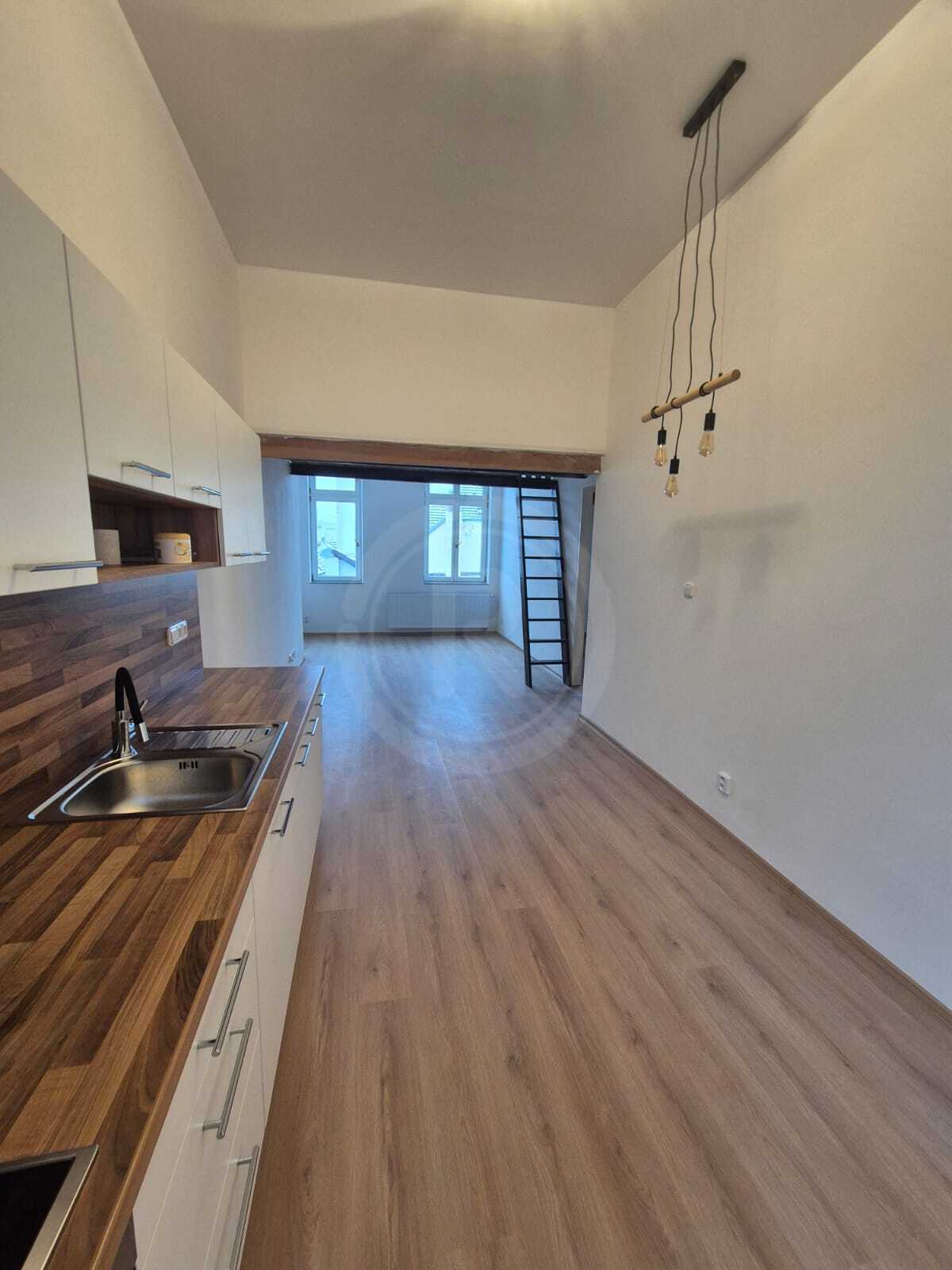 WhatsApp Image 2025-11-25 at 08.57.33 (2).jpeg