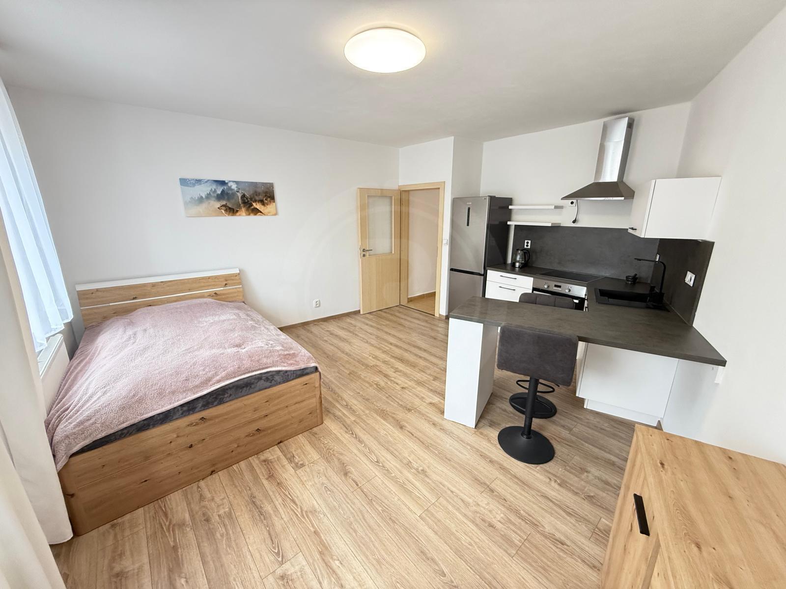 WhatsApp Image 2025-04-10 at 08.56.46 (15).jpeg