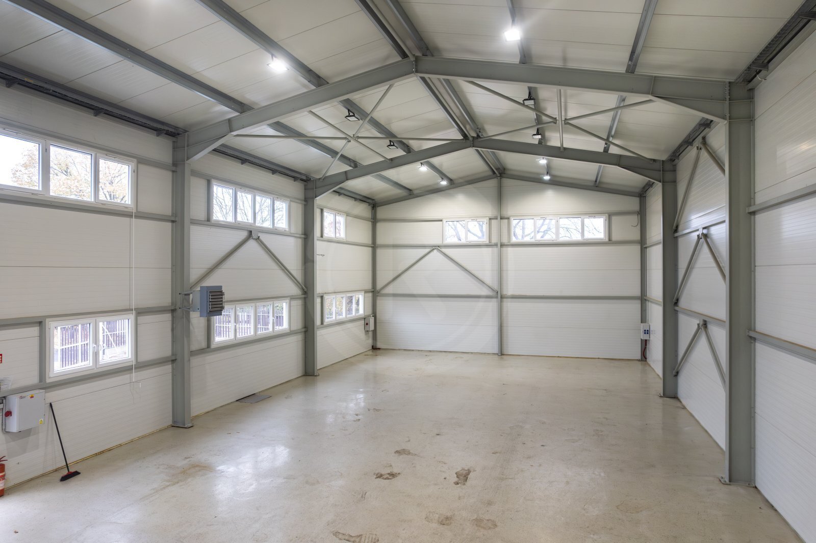 25-10-22 Ledenice Komerční prostor Foto_76.jpg