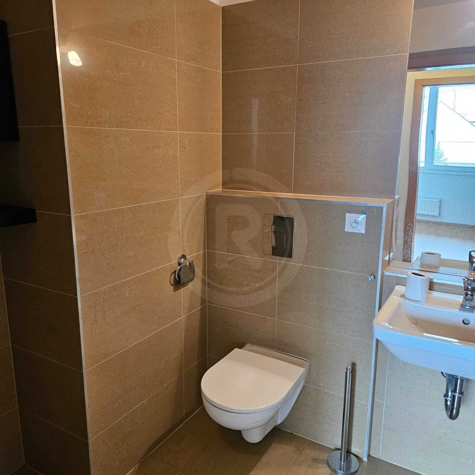 WhatsApp Image 2025-08-21 at 08.51.48 (4).jpeg