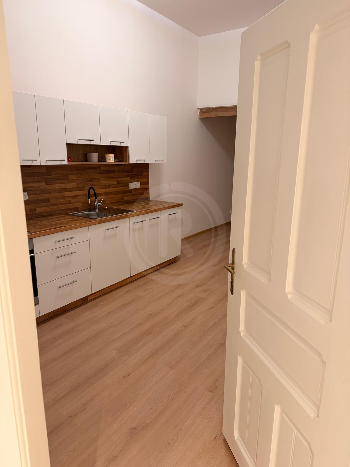 WhatsApp Image 2025-11-18 at 09.48.27 (1).jpeg