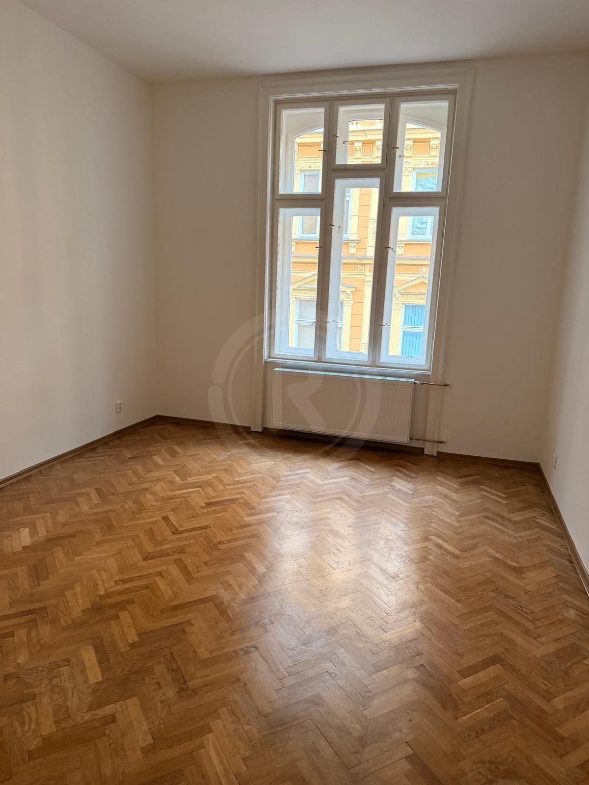 WhatsApp Image 2025-11-18 at 09.48.25 (1).jpeg