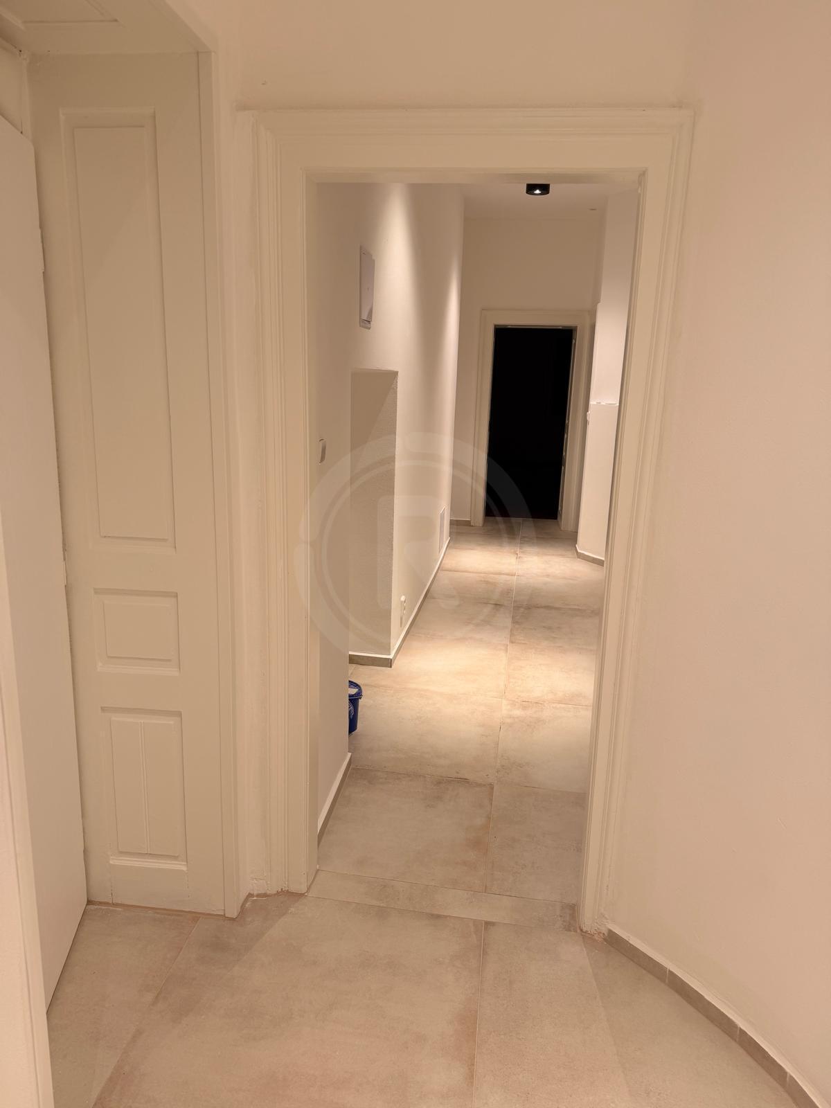 WhatsApp Image 2025-11-18 at 09.48.26 (4).jpeg