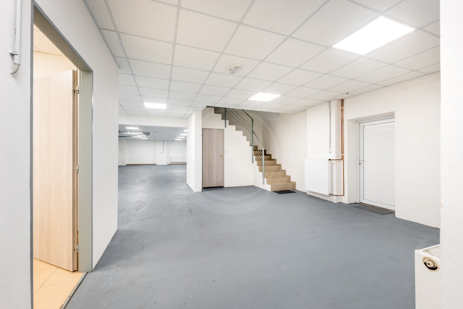 25-10-22 Ledenice Komerční prostor Foto_10.jpg