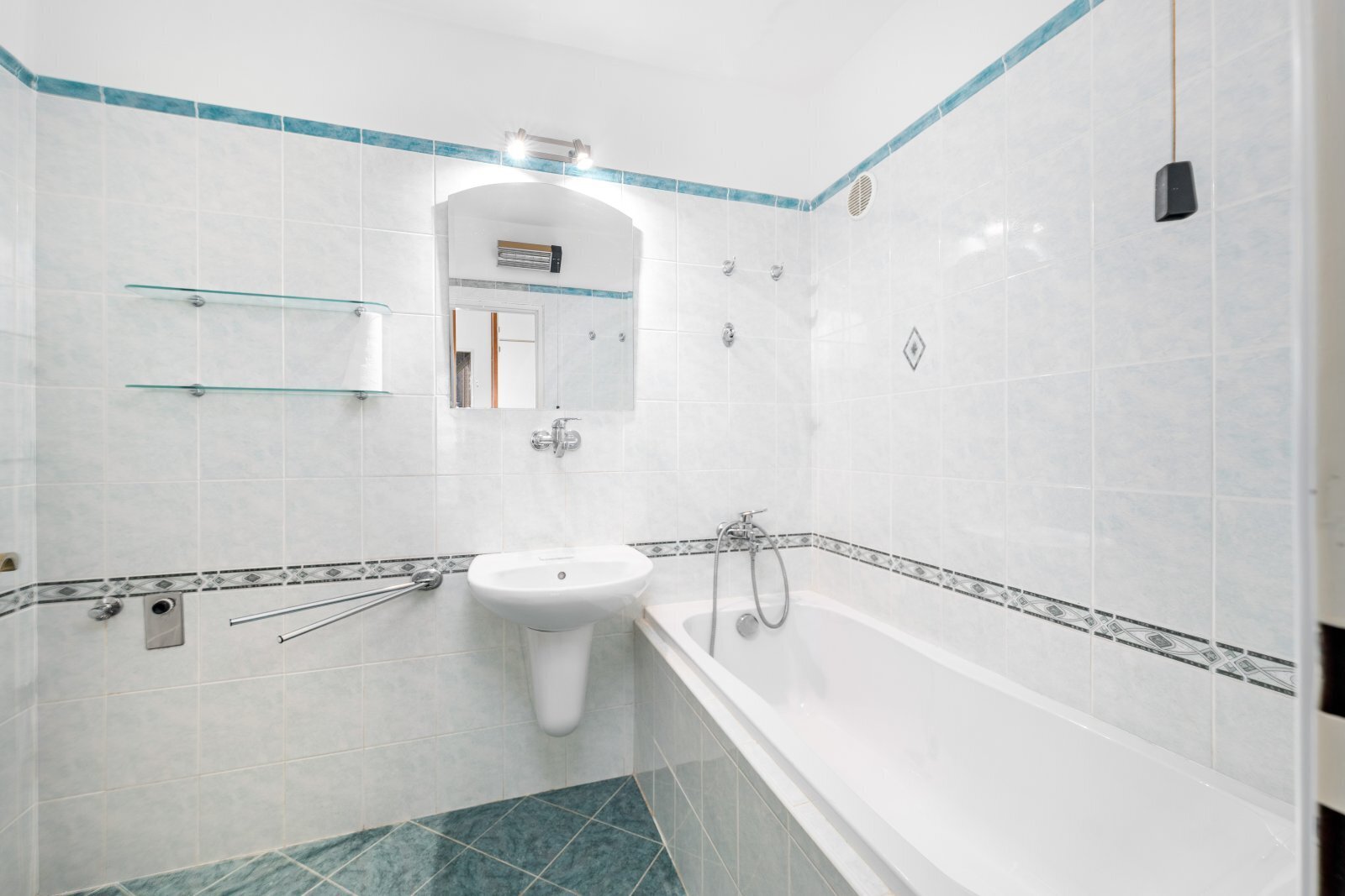 25-10-22 ČB J. Š. Baara Byt Foto_21.jpg