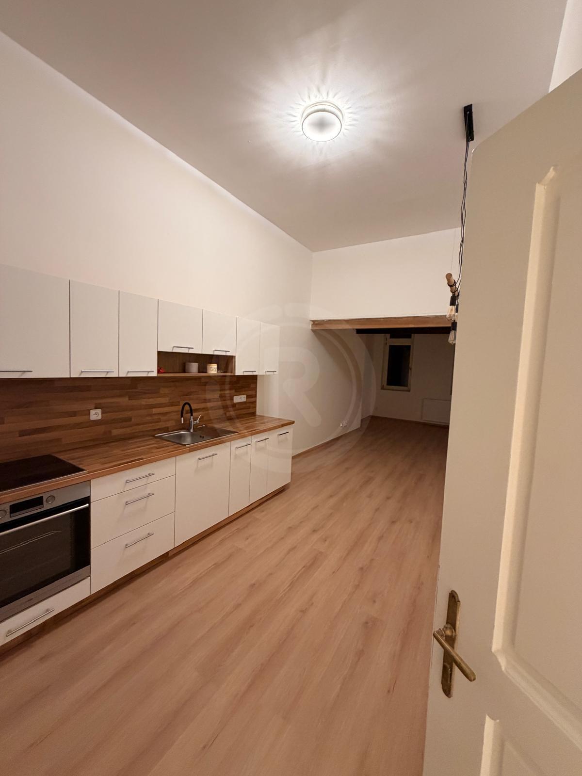 WhatsApp Image 2025-11-18 at 09.48.27 (2).jpeg