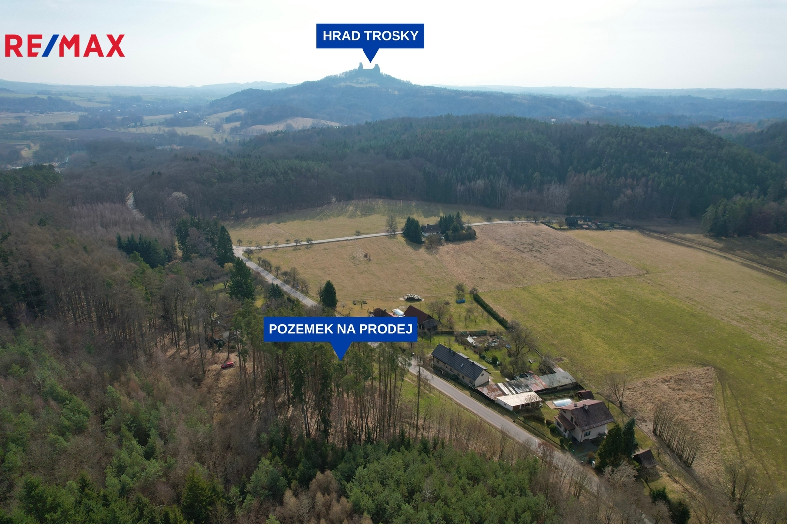 Celkový pohled ze západu