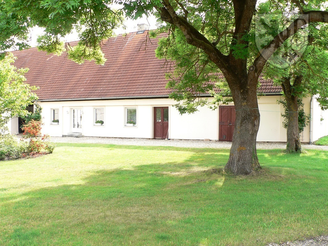 Míreč 1 pron. dům2.JPG