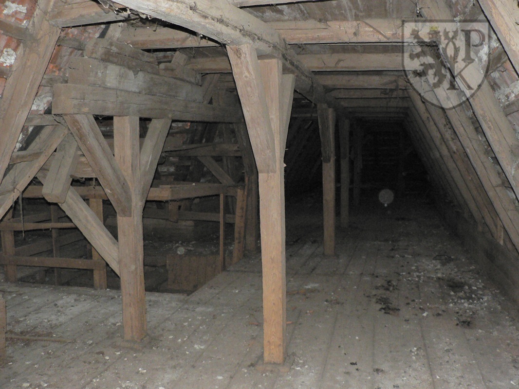 Tchoř. tvrz int5.JPG