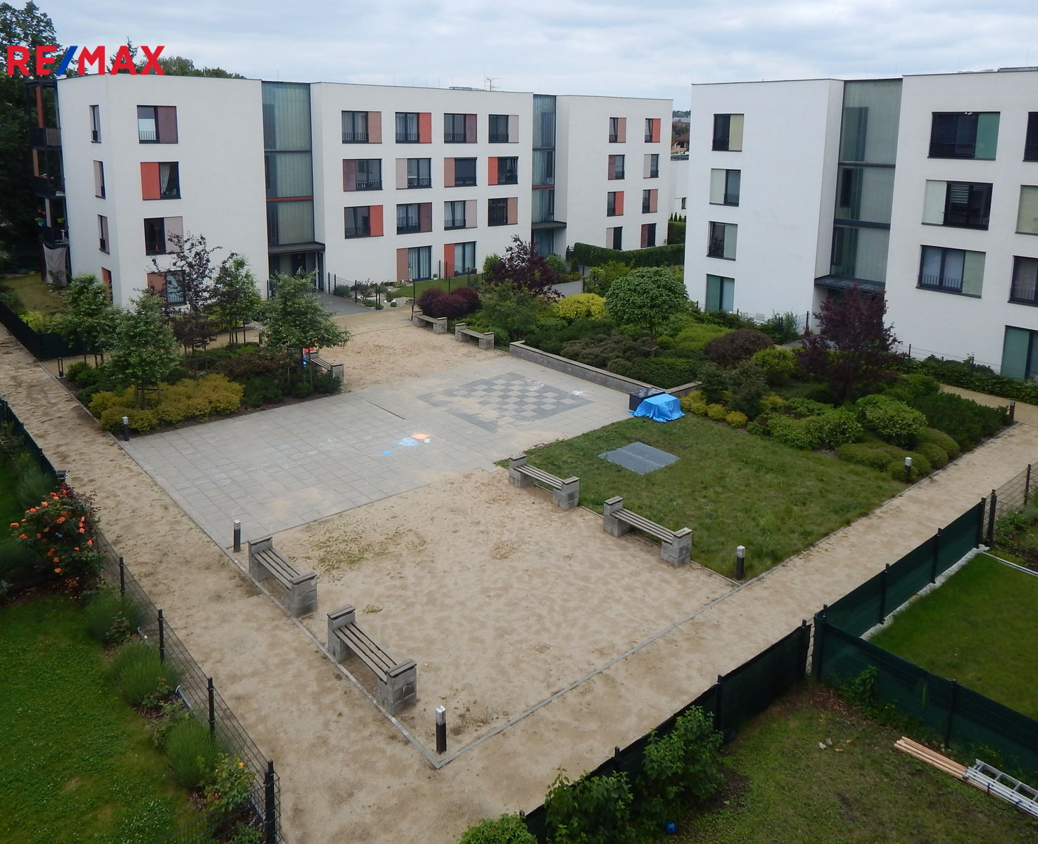 Pohled z okna na jih