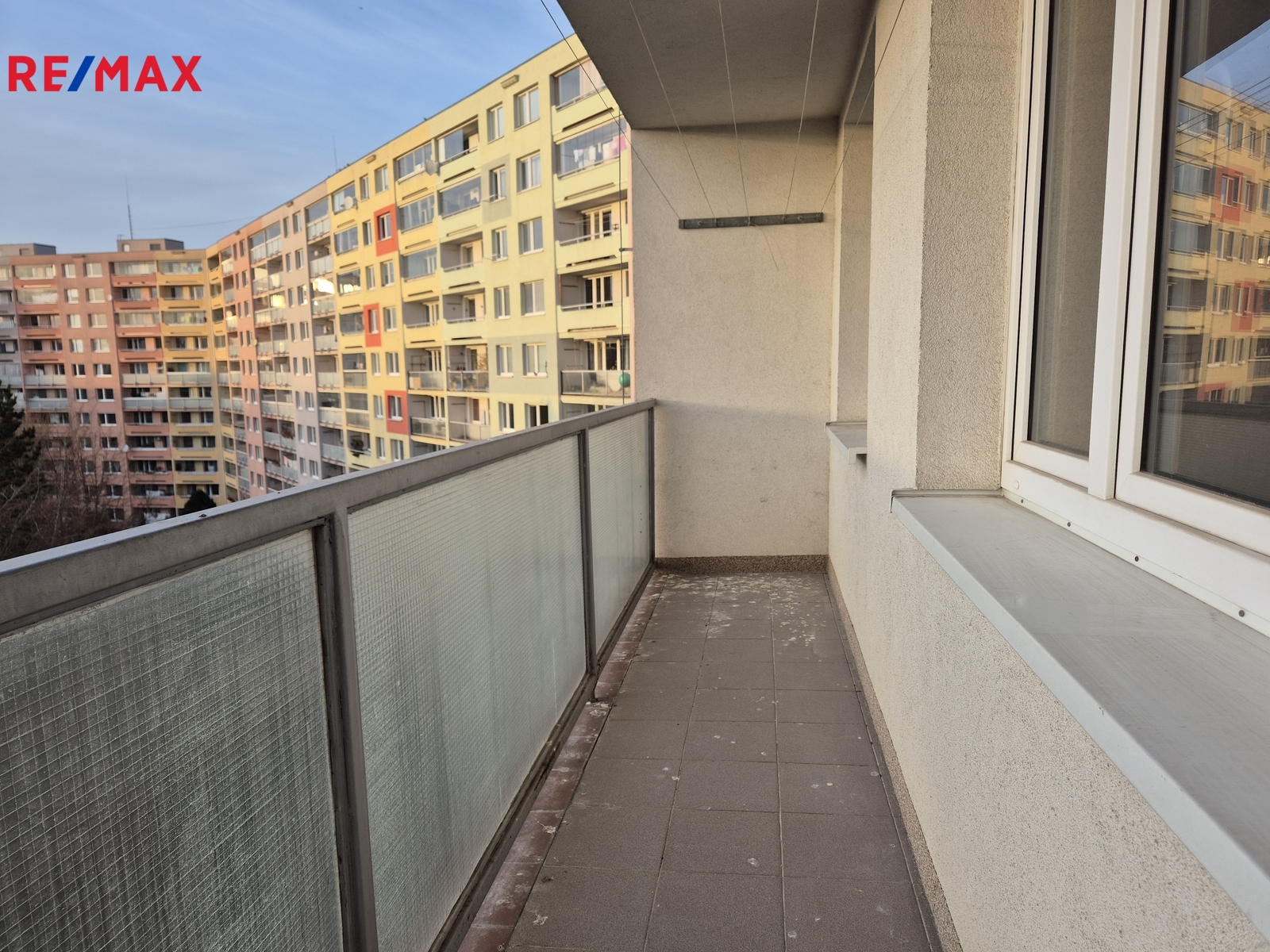 balkon (vstup z pokoje 1)