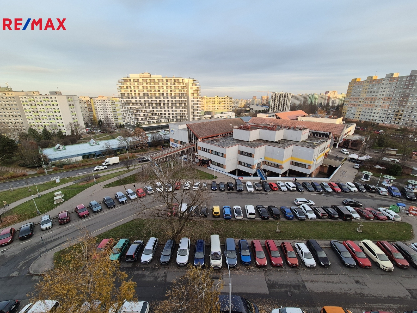 výhled z pokoje 2, 3 na východ