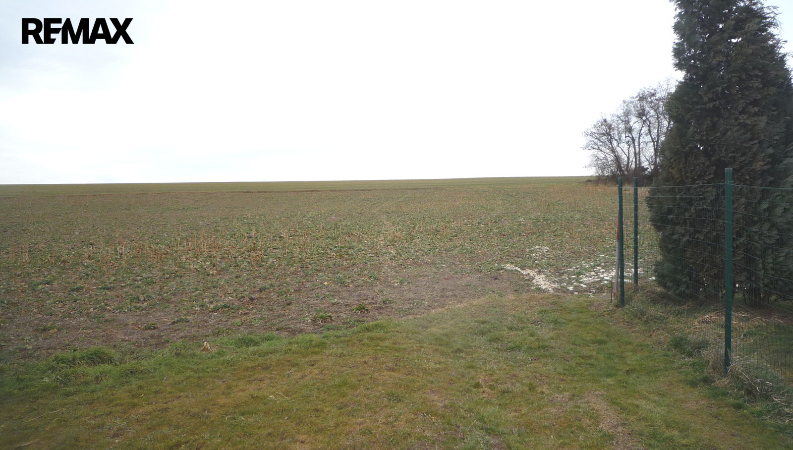 tady jsme přešli trochu výš a vpravo.