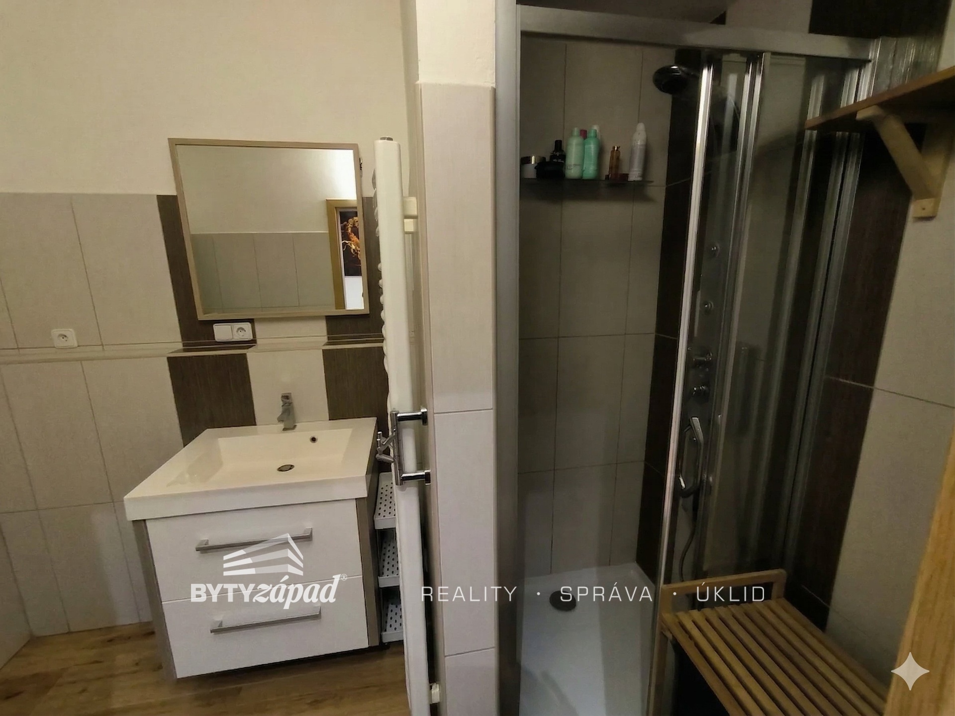 Gemini_Generated_Image_fukdo0fukdo0fukd