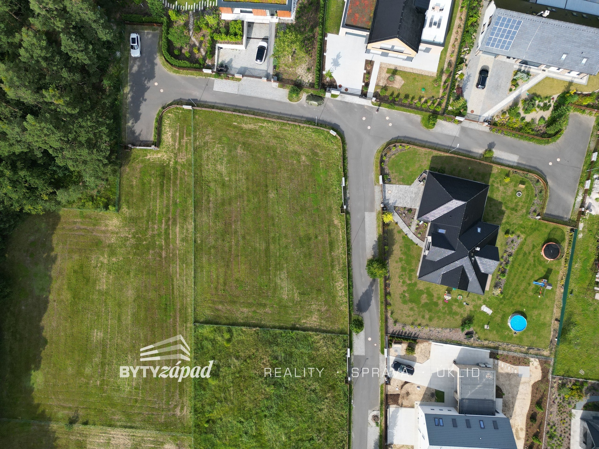 dji_fly_20240526_022518_63_1718009409076_photo