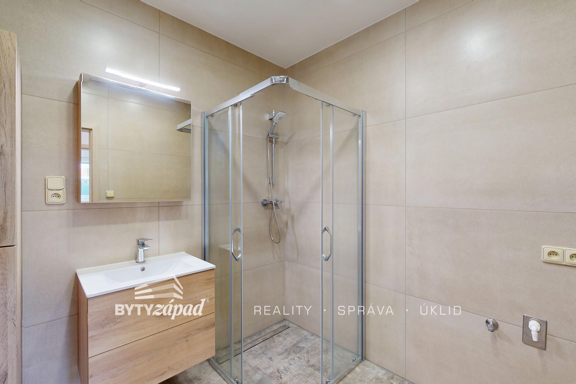 Byt-3kk-s-terasou-ul-Manetinska-Vejprnice-10172025_144910