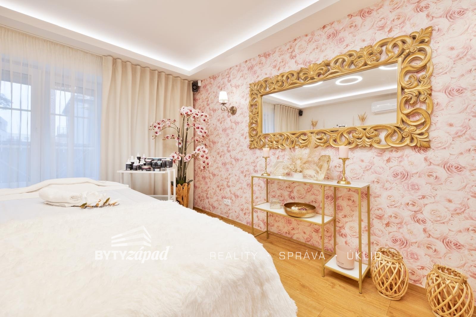 PHOTO-2025-10-07-17-36-02