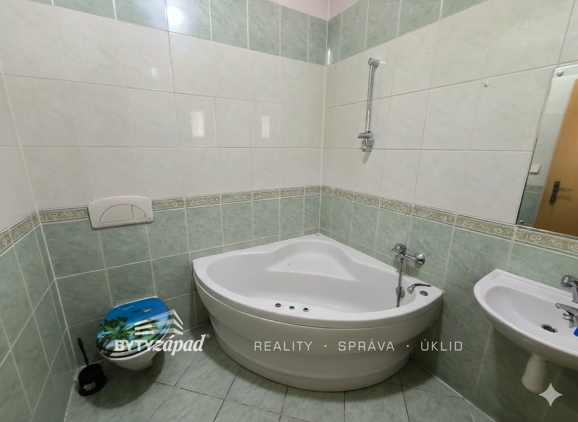 Gemini_Generated_Image_4atidp4atidp4ati (1)