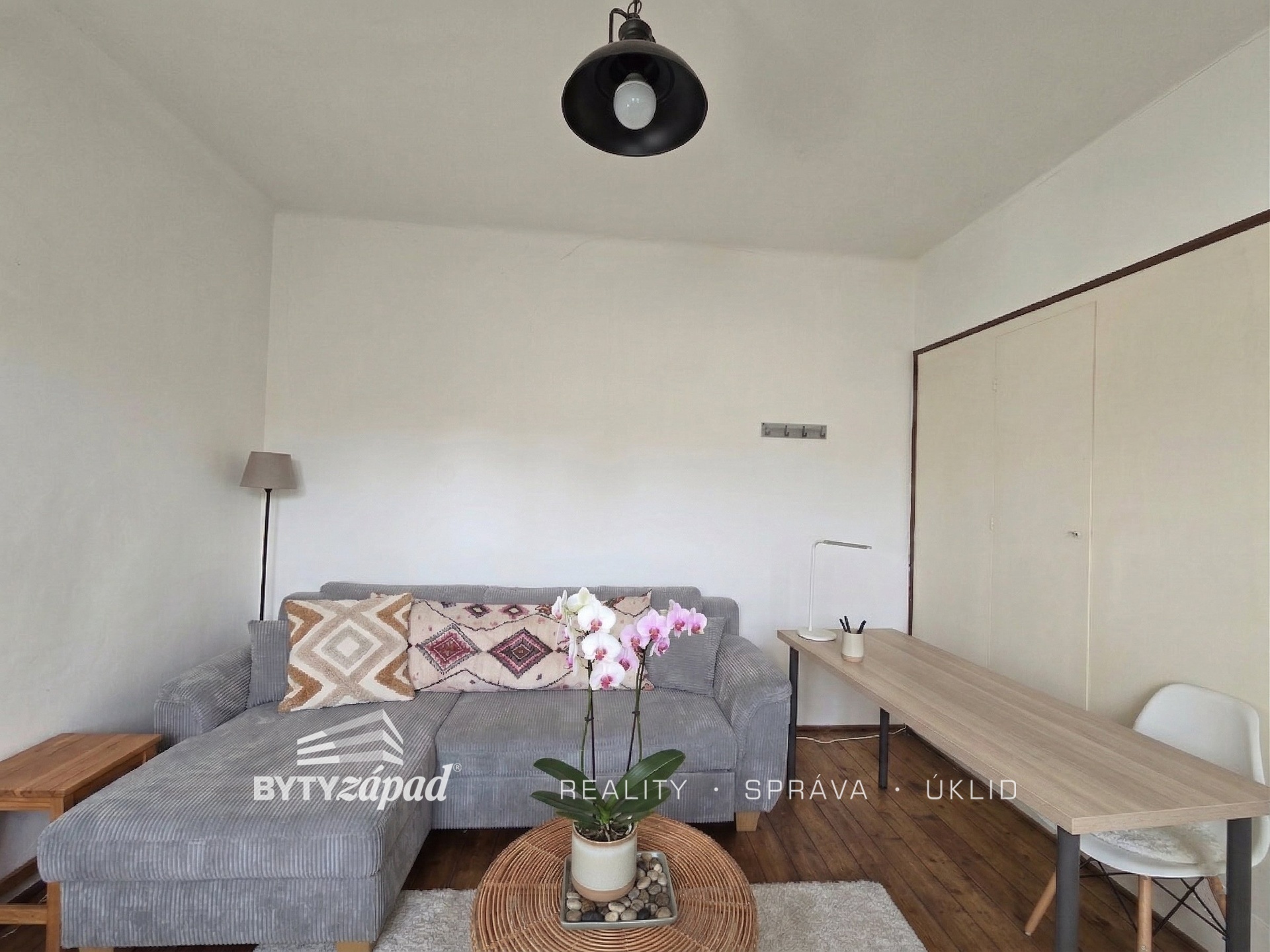 Gemini_Generated_Image_uqqaqjuqqaqjuqqa