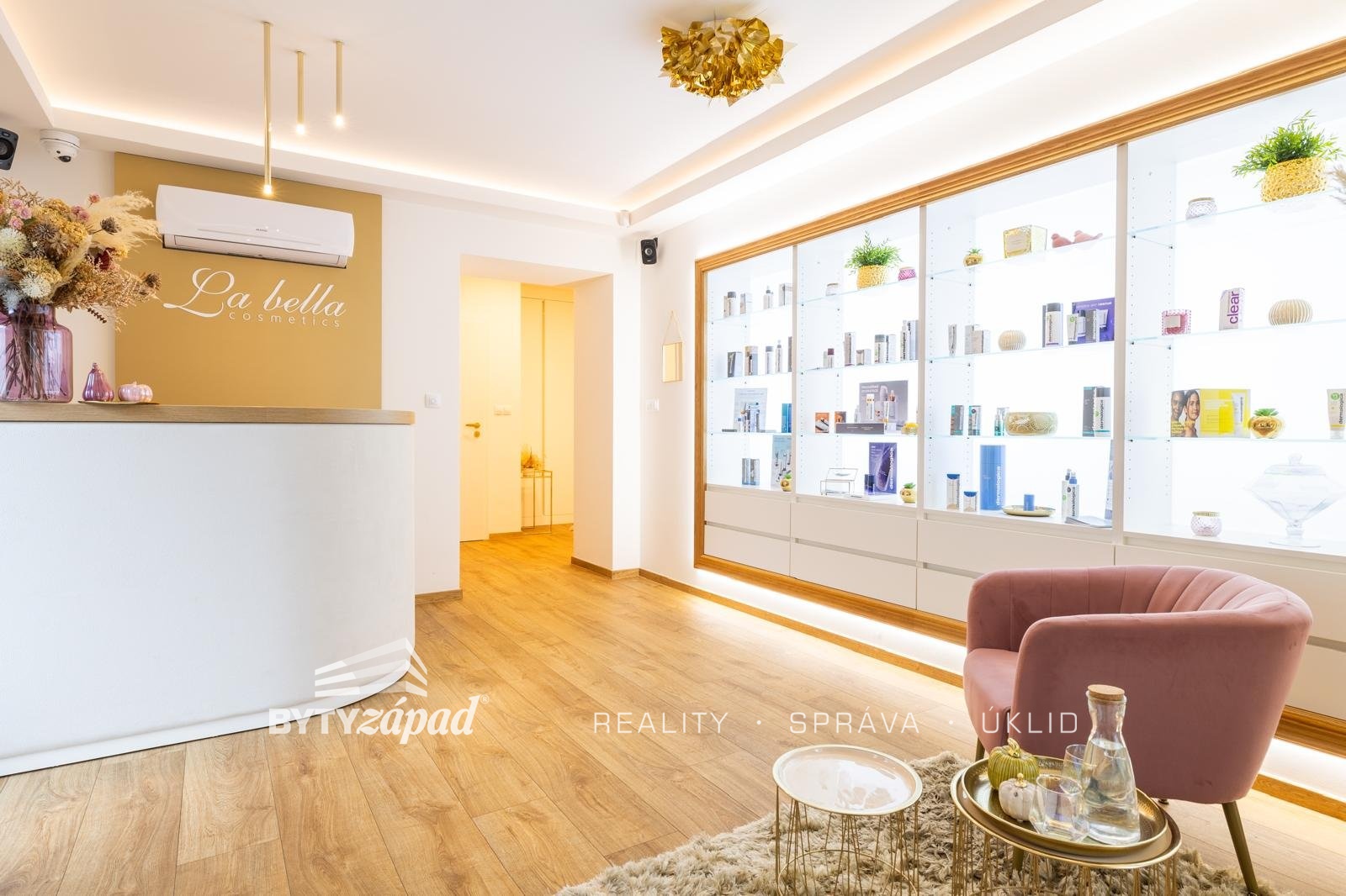 PHOTO-2025-10-07-17-36-03 (kopie 2)