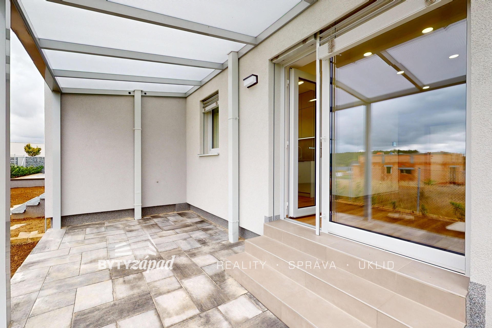 Byt-3kk-s-terasou-ul-Manetinska-Vejprnice-10172025_145029