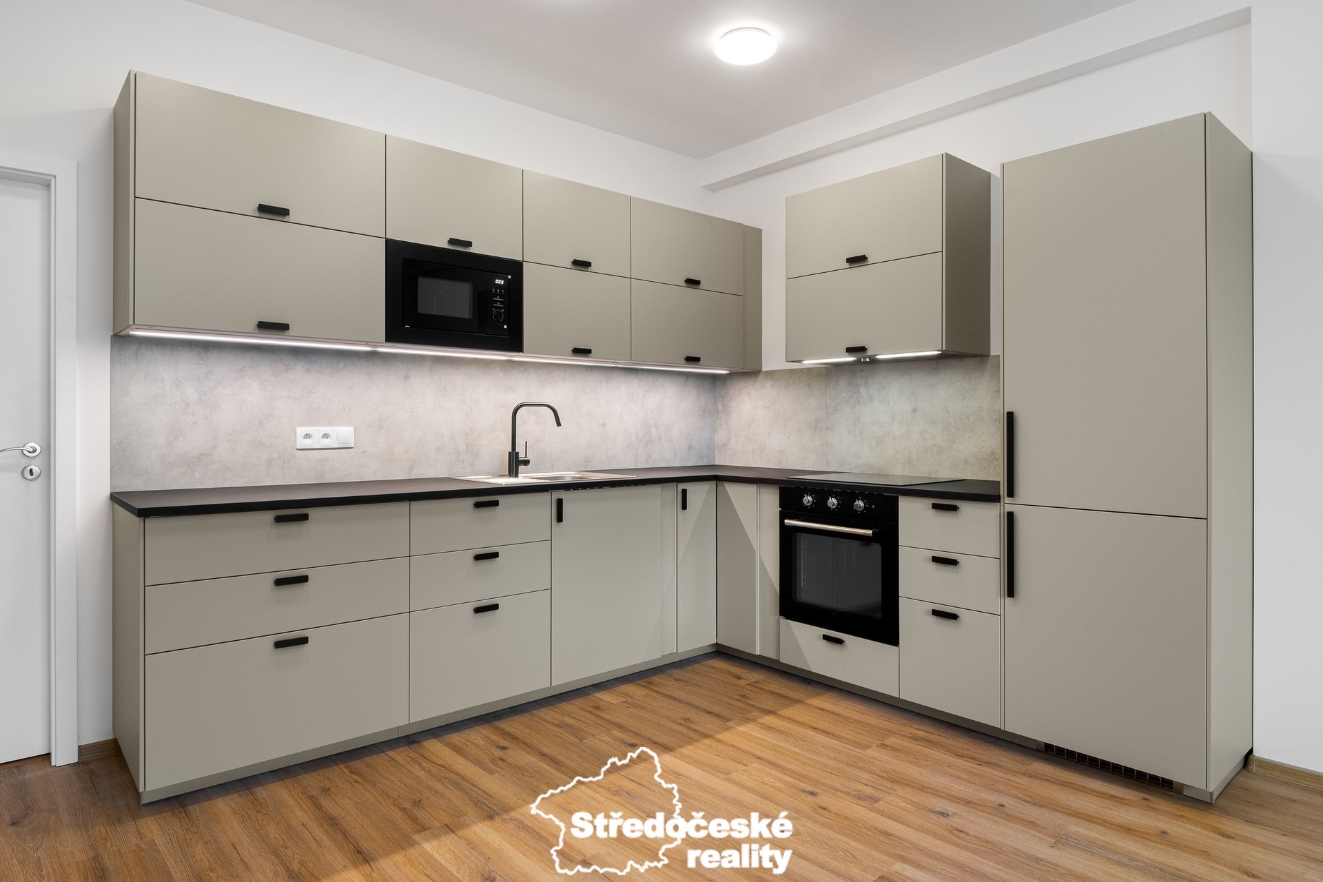byt - kuchyňská linka