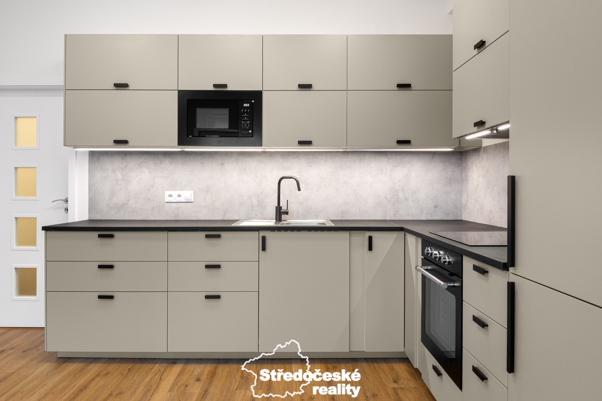 byt - kuchyn?ská linka