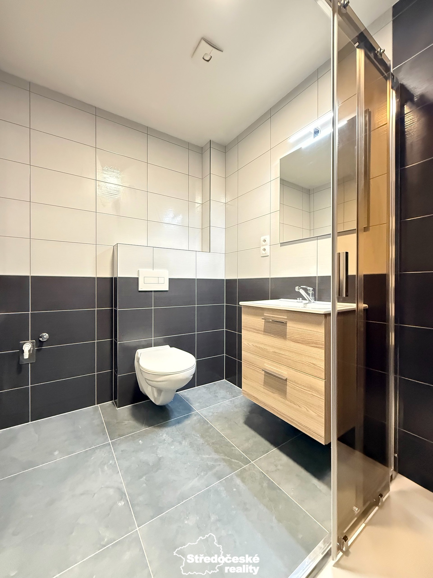 Pronájem bytu 1+kk a garsoniéry Uhlířské Janovice 10 000 Kč za měsíc, foto 8