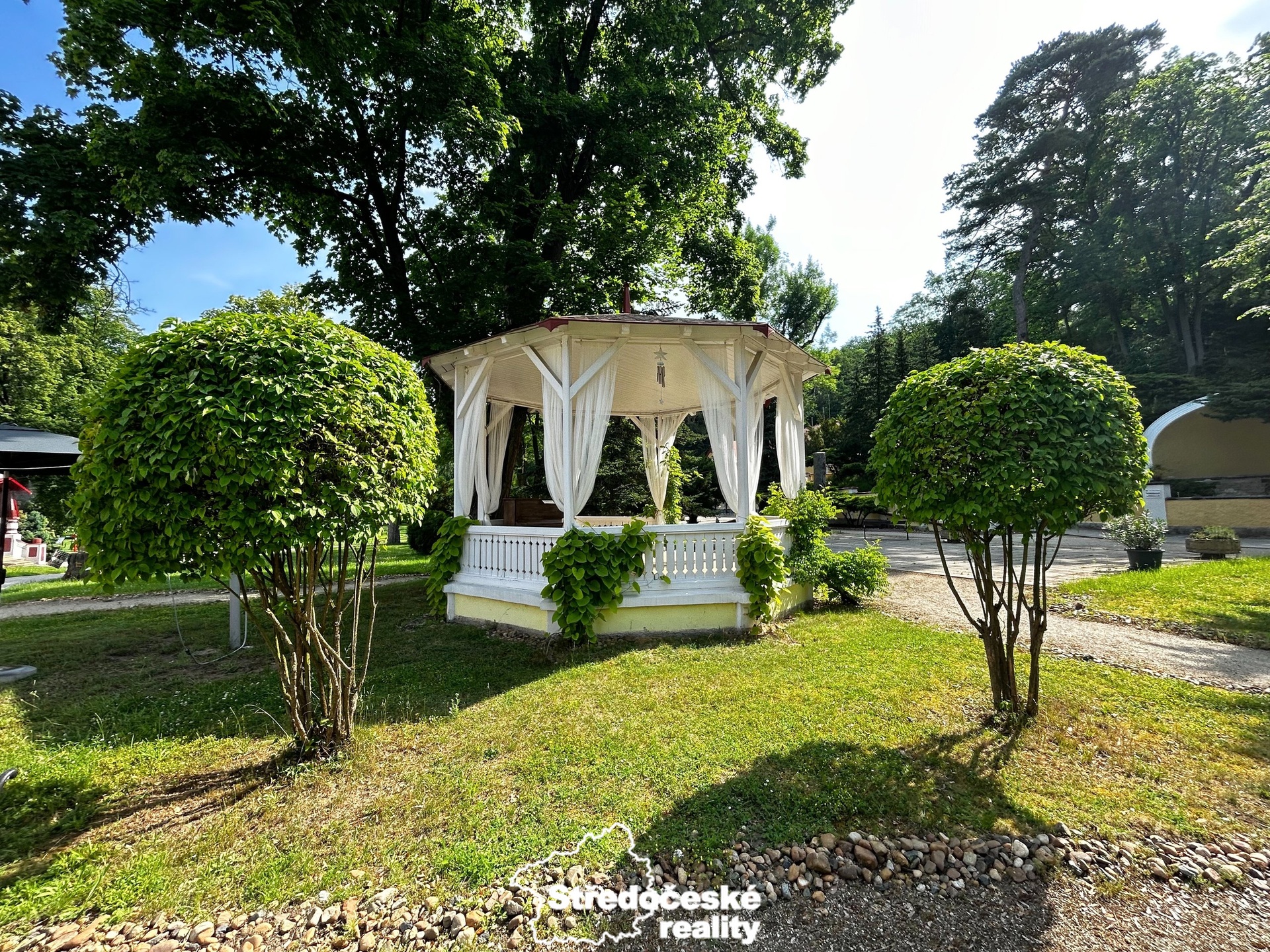 areál Lázně Mšené a.s. - park la?zne?