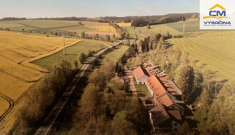 Pronájem zateplené haly v České Bělé