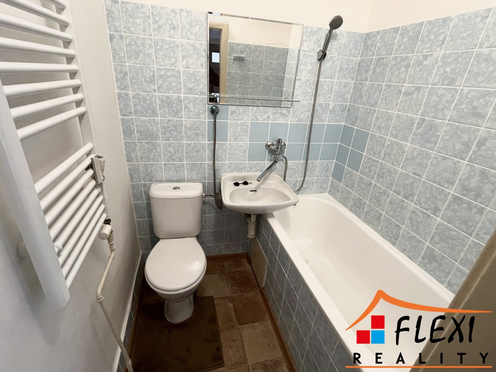 f0ad8668-848d-492f-8373-fcdc67f6c2ef