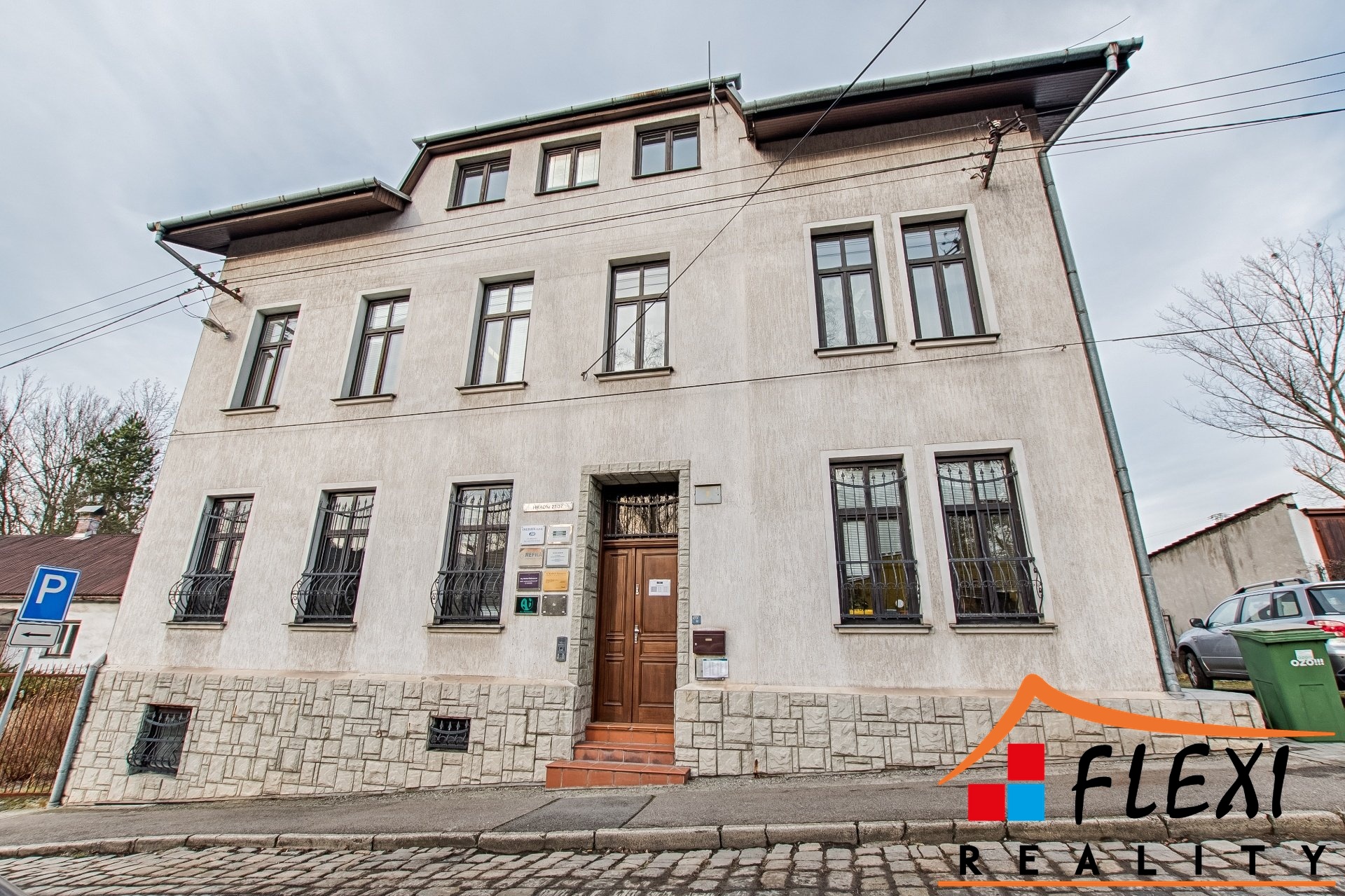 pronajem-komercniho-prostoru-334-m2-ul-hradni-slez