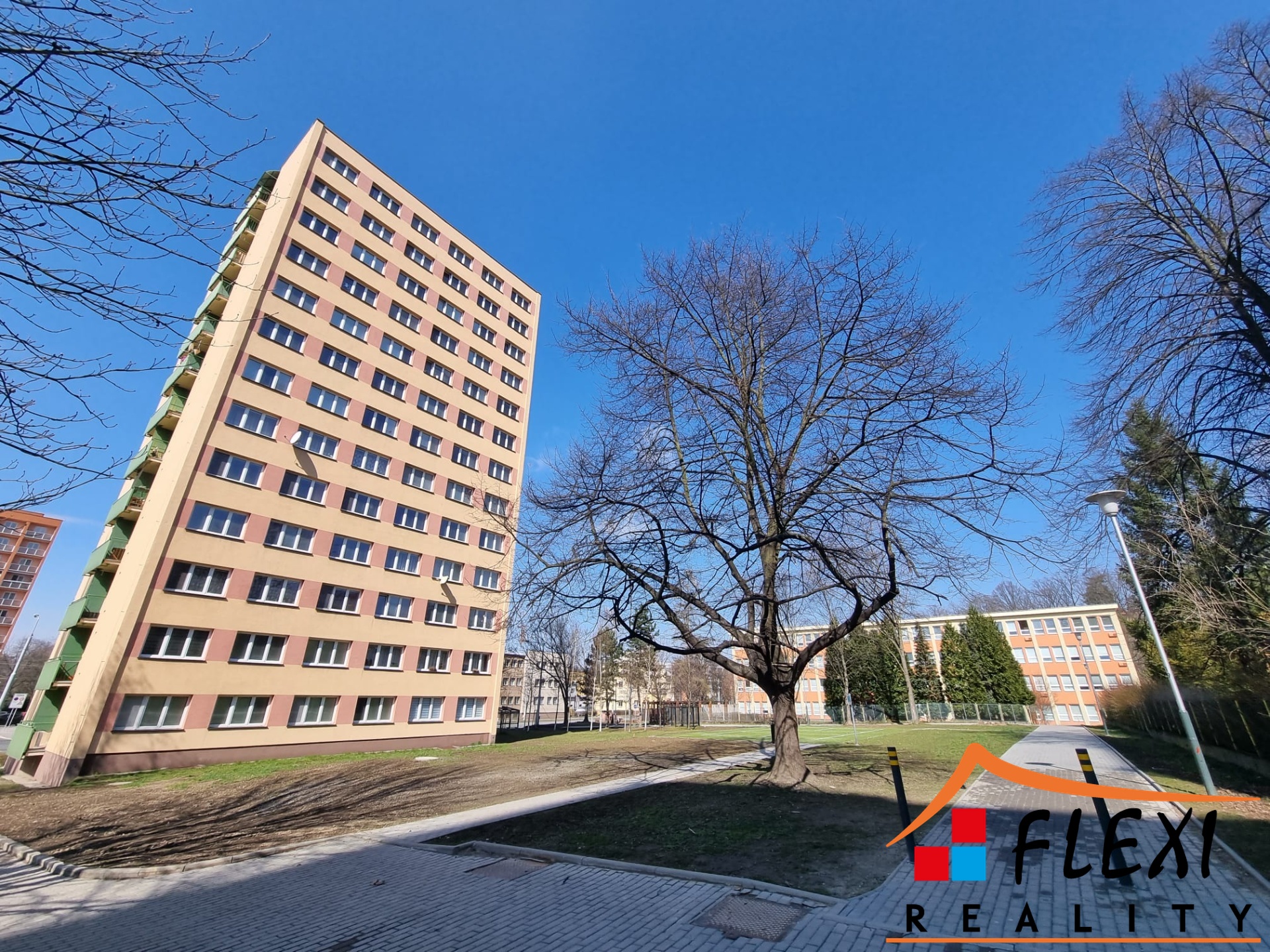 PHOTO-2022-04-04-12-02-59