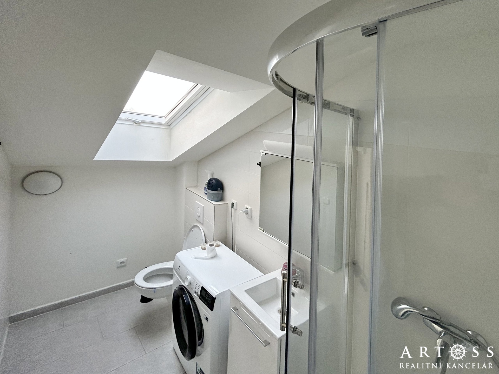 Pronájem bytu 1+kk, Brno-Kr.Pole