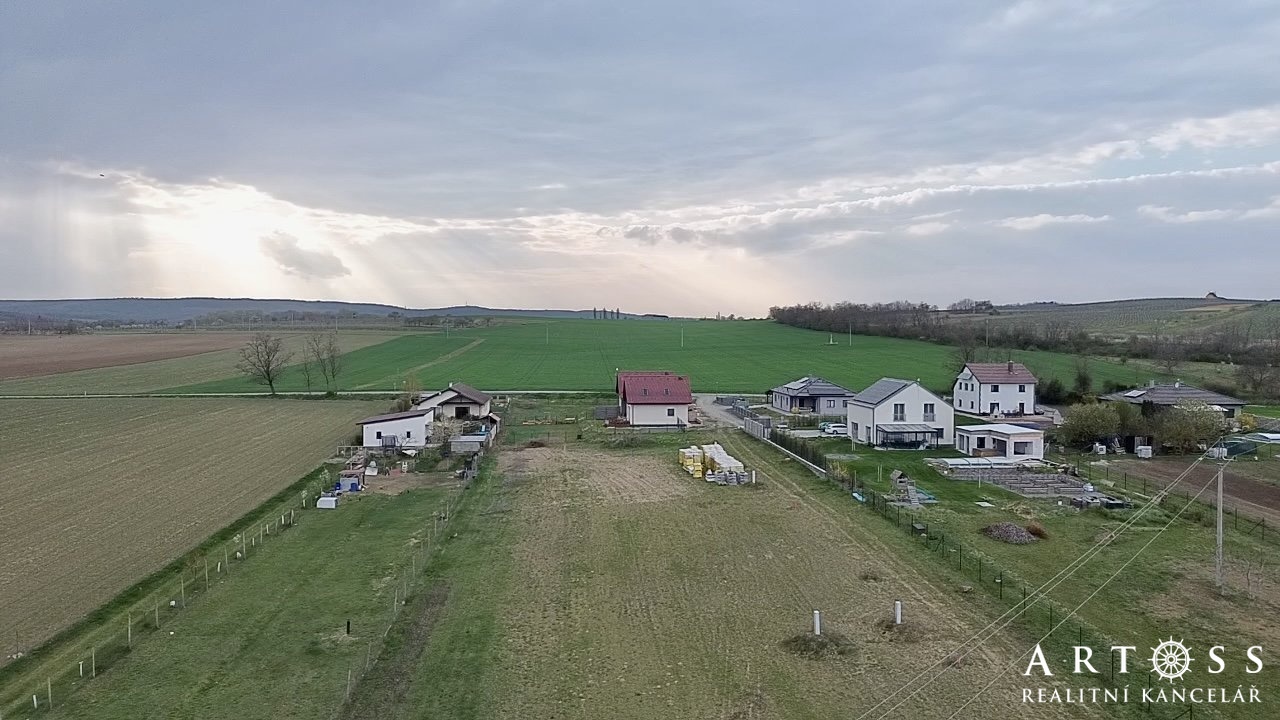 Pravlov 740 m2
