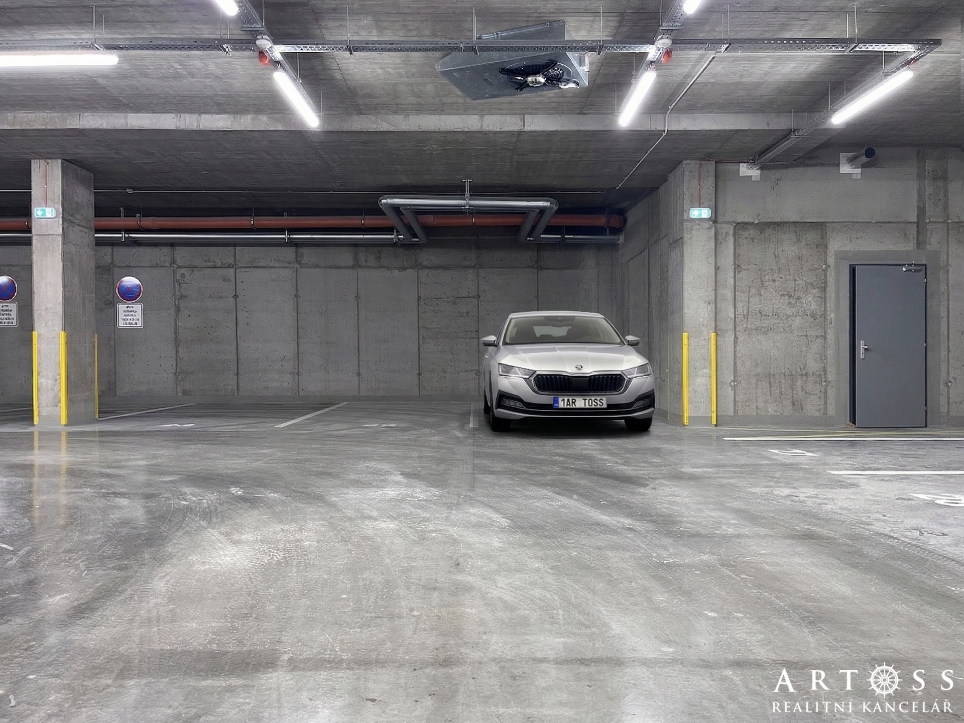 garážové stání auto