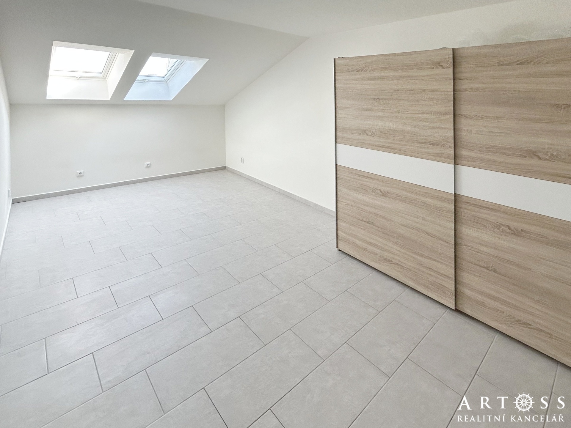 Pronájem bytu 1+kk, Brno-Kr.Pole