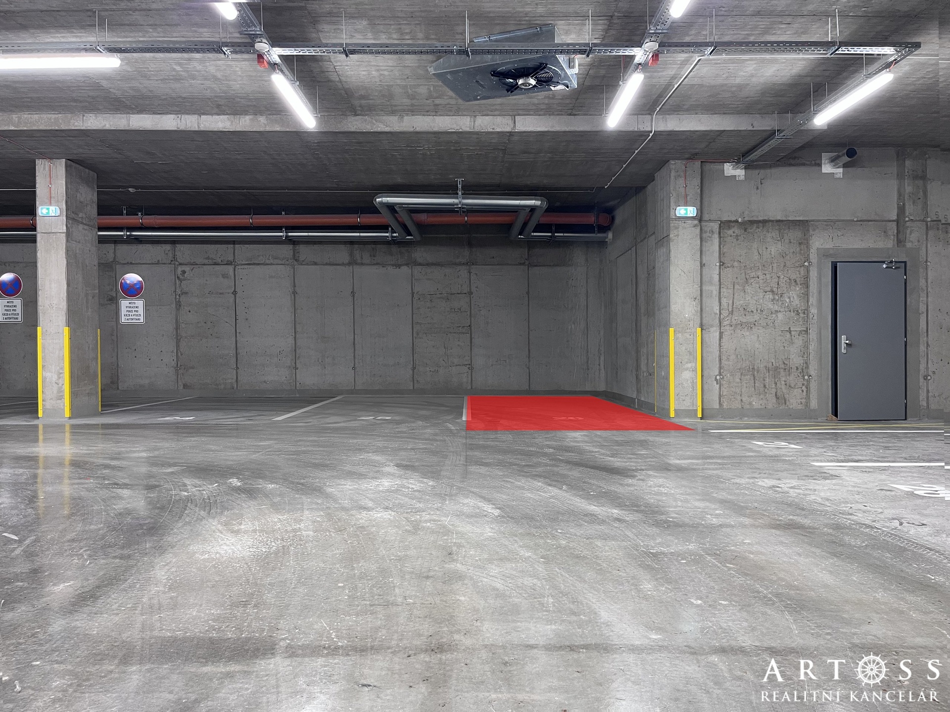 garážové stání 26