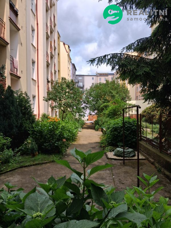 Byt Karla Čapka 1270 