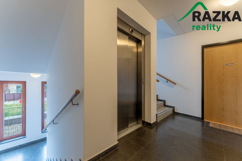 Prodej bytu 4+kk (119 m2) s terasou, Praha 4, ul. Tigridova 