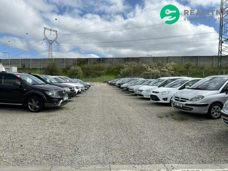 Novostavba haly, pozemek 3000m2, 8km od Brna, u D1