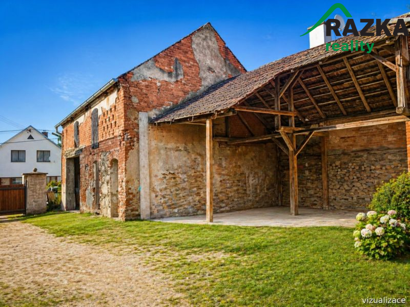 Dům po rekonstrukci, klid venkova, město na dosah - Olbramov