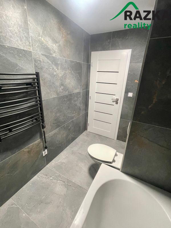 Prodej bytu 2+1 , 52 m2 Aš