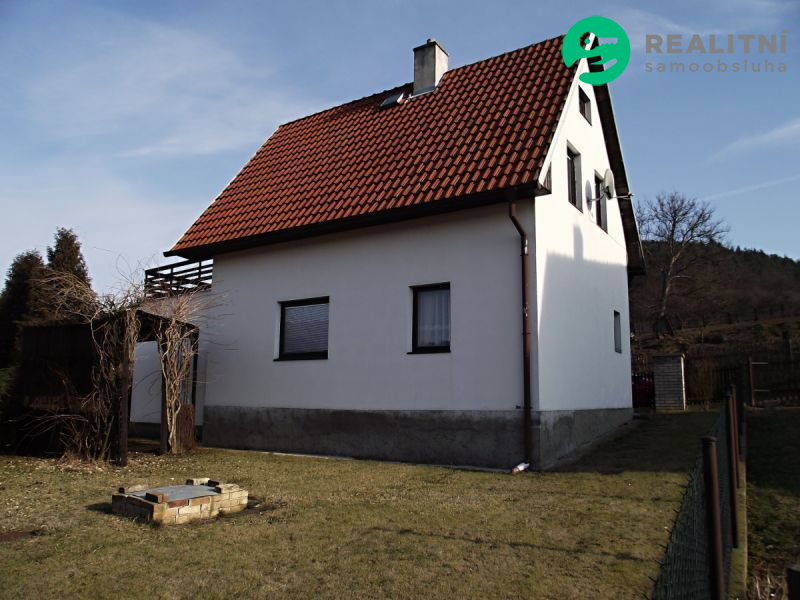 Chaty s garáží na pozemku 361 m2, Úštěk - Tetčiněves