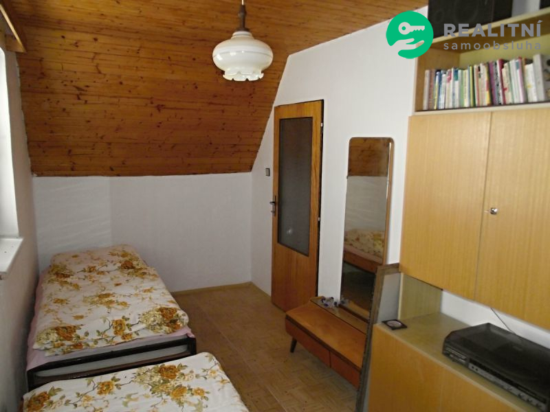 Chaty s garáží na pozemku 361 m2, Úštěk - Tetčiněves