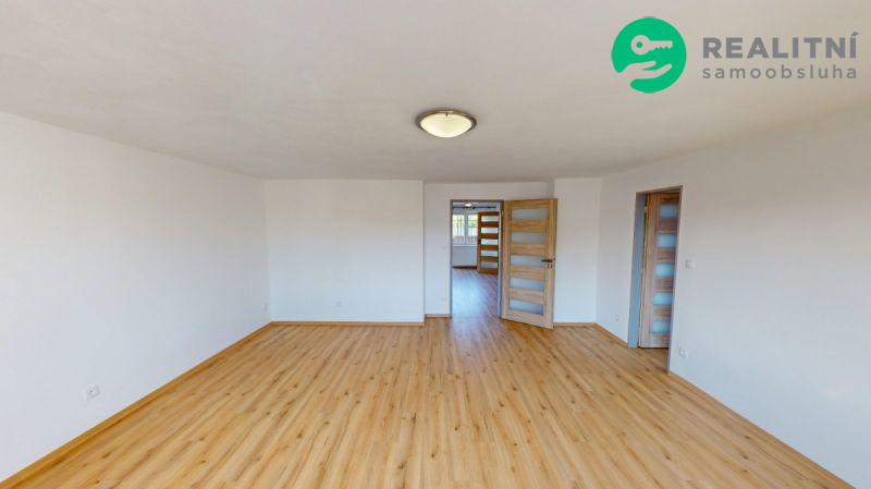 Komfortní a vzdušný byt 3+1 s terasou, 118 m2