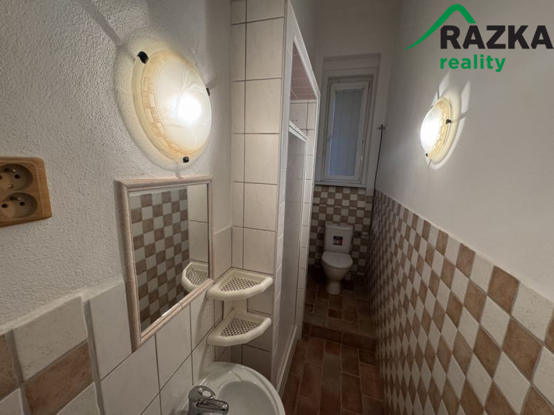 Prodej bytu 2+1(83m2), Karlovy Vary, ul. T.G.M.