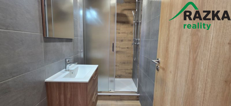 Byt 3+1 s lodžií (60 m2) Planá, ul. Fučíkova